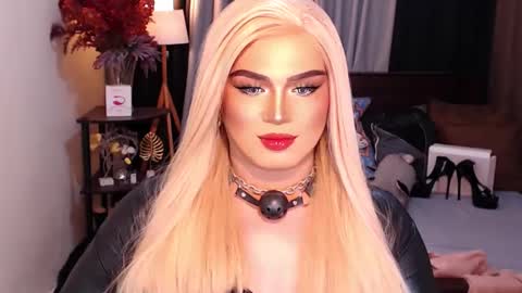 Snapshot of eroticfowler69 chatting on 12/09/24, 08:44 Anastasia online show from 12/09/24, 08:44