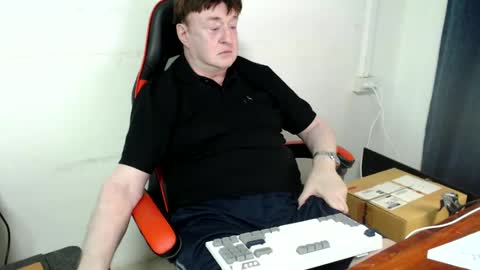 Tom Delaney online show from 02/10/25, 03:24