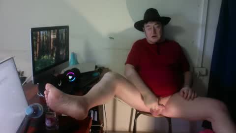 Tom Delaney online show from 10/19/25, 04:02