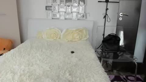 eroticsensualkitty4u online show from 12/27/24, 08:45