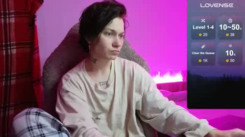 Snapshot of esajukyy chatting on 11/05/25, 01:00 esajukyy online show from 11/05/25, 01:00