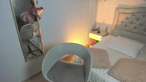 Escarlet online show from 09/11/25, 03:23