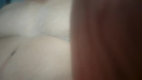 Snapshot of escorpion51 chatting on 10/25/25, 09:42 escorpion51 online show from 10/25/25, 09:42