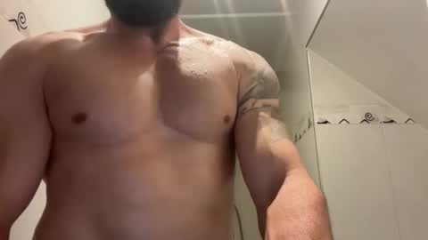 escu228881 online show from 11/22/25, 01:37