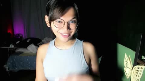 Chelliane online show from 09/17/25, 03:19