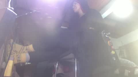 Eskela911 online show from 02/17/25, 01:25