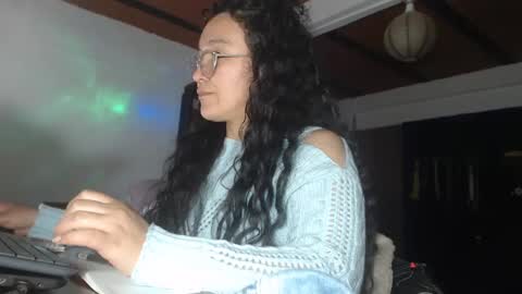 Eskela911 online show from 10/11/25, 02:33