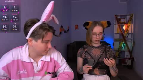 esma_shine online show from 10/31/25, 08:37