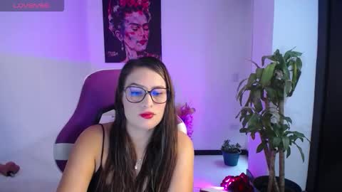 Esmeralda online show from 11/14/25, 07:56