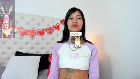 Snapshot of esmeralda_06 chatting on 02/15/25, 06:23 esmeralda online show from 02/15/25, 06:23