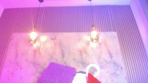 Snapshot of esmeralda_duarte chatting on 01/14/25, 12:03 esmeralda online show from 01/14/25, 12:03