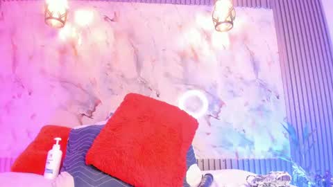 Snapshot of esmeralda_duarte chatting on 02/20/25, 12:25 esmeralda online show from 02/20/25, 12:25