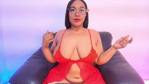 Snapshot of esmeralda_duarte chatting on 09/27/25, 09:14 esmeralda online show from 09/27/25, 09:14