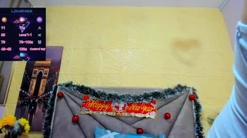 Snapshot of esmeralda_oikos chatting on 12/19/24, 03:07 Esmeralda .INDEPENDENT MODEL online Monday to Saturday 3 pm Chicago online show from 12/19/24, 03:07