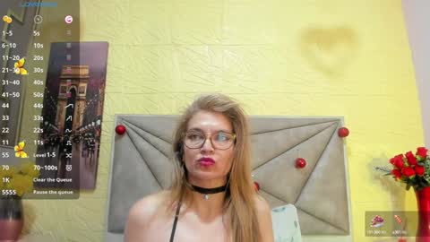 Snapshot of esmeralda_oikos chatting on 01/29/25, 03:01 Esmeralda .INDEPENDENT MODEL online Monday to Saturday 3 pm Chicago online show from 01/29/25, 03:01