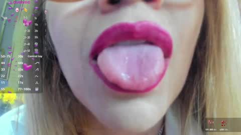 Snapshot of esmeralda_oikos chatting on 03/03/25, 08:43 Esmeralda .INDEPENDENT MODEL online Monday to Saturday 3 pm Chicago online show from 03/03/25, 08:43