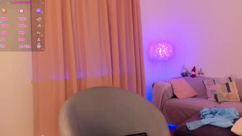 Esmi online show from 01/03/25, 04:27