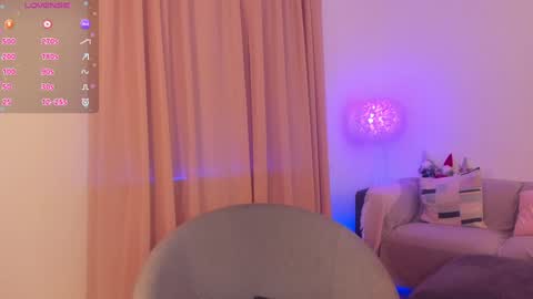 Esmi online show from 01/07/25, 03:54