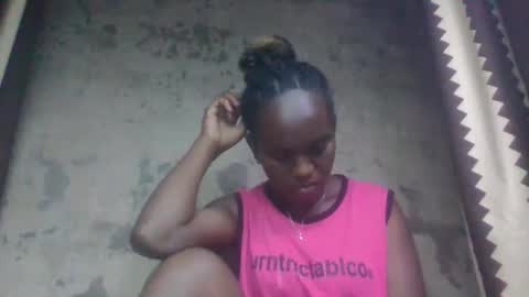 estanie online show from 10/10/25, 08:35