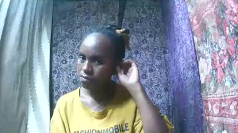 estanie online show from 10/16/25, 06:47