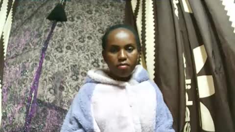 estanie online show from 11/09/25, 07:06