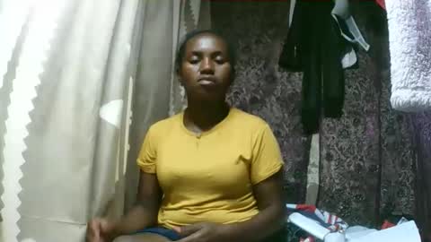 estanie online show from 11/10/25, 08:08