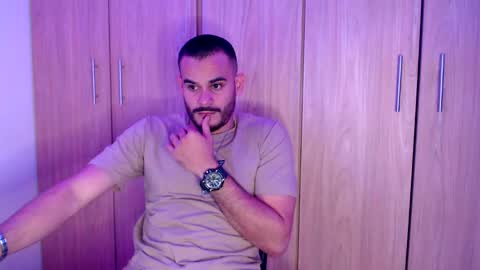 Snapshot of esteban_fer chatting on 02/12/25, 05:37 Esteban Fernandez online show from 02/12/25, 05:37