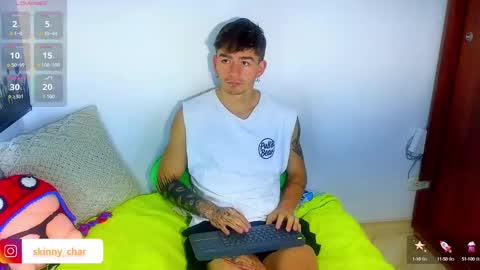 Snapshot of estebanchar_ chatting on 12/12/24, 12:33 Esteban independent model online show from 12/12/24, 12:33