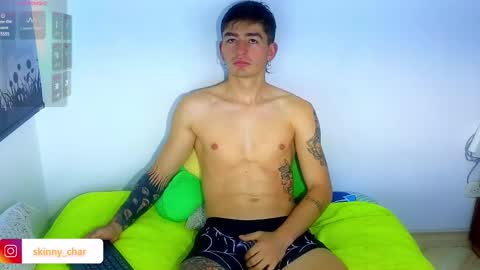 Snapshot of estebanchar_ chatting on 12/17/24, 12:33 Esteban independent model online show from 12/17/24, 12:33