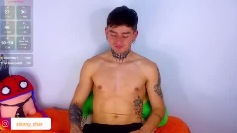 Snapshot of estebanchar_ chatting on 01/08/25, 04:11 Esteban independent model online show from 01/08/25, 04:11