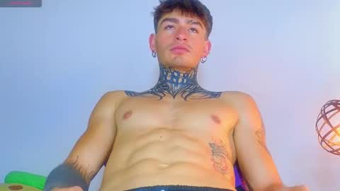 Esteban independent model online show from 11/08/25, 02:39