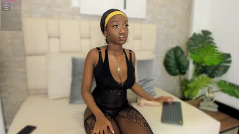 Snapshot of estefanyy_ chatting on 01/09/25, 11:36 estefany online show from 01/09/25, 11:36