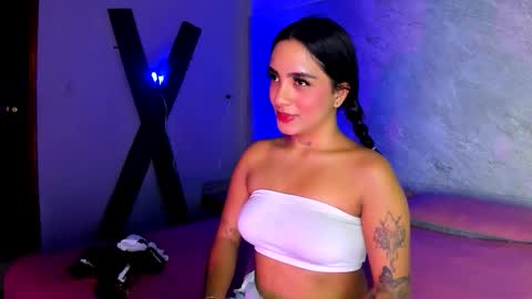 Snapshot of estefy_gomez1 chatting on 10/03/25, 04:09 Stefy online show from 10/03/25, 04:09
