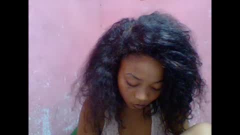 Snapshot of estelah20 chatting on 11/09/25, 07:06 estelah20 online show from 11/09/25, 07:06