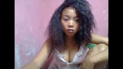 Snapshot of estelah20 chatting on 11/10/25, 06:12 estelah20 online show from 11/10/25, 06:12