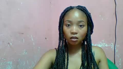 Snapshot of estelah20 chatting on 11/12/25, 02:17 estelah20 online show from 11/12/25, 02:17