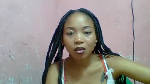 Snapshot of estelah20 chatting on 11/16/25, 06:19 estelah20 online show from 11/16/25, 06:19