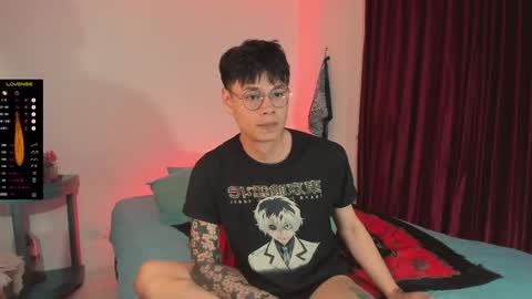 Snapshot of estmonnn chatting on 11/02/25, 02:03 Esteban online show from 11/02/25, 02:03