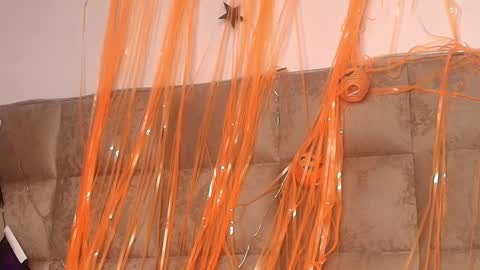 Estrella online show from 10/22/25, 12:16