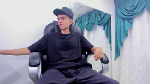 Ethan online show from 01/03/25, 08:54