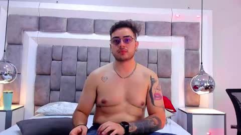 Snapshot of ethan_greys chatting on 11/14/25, 05:39 ethan_greys online show from 11/14/25, 05:39