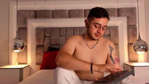 Snapshot of ethan_greys chatting on 11/16/25, 03:34 ethan_greys online show from 11/16/25, 03:34