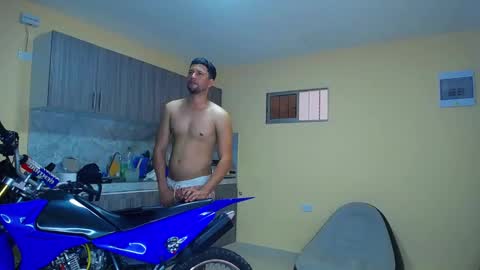 Jose online show from 10/11/25, 04:16