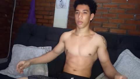 Snapshot of ethan_noir chatting on 12/28/24, 09:51 Ethan Noir online show from 12/28/24, 09:51