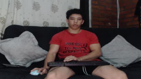 Snapshot of ethan_noir chatting on 01/13/25, 01:02 Ethan Noir online show from 01/13/25, 01:02