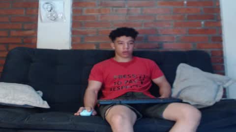 Snapshot of ethan_noir chatting on 01/19/25, 07:46 Ethan Noir online show from 01/19/25, 07:46