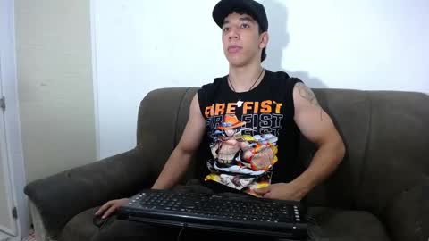 Snapshot of ethan_noir chatting on 02/08/25, 12:28 Ethan Noir online show from 02/08/25, 12:28