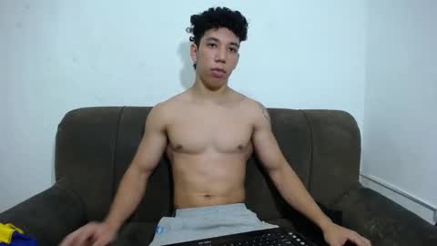 Snapshot of ethan_noir chatting on 02/08/25, 11:24 Ethan Noir online show from 02/08/25, 11:24