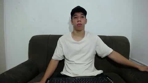 Snapshot of ethan_noir chatting on 02/12/25, 06:19 Ethan Noir online show from 02/12/25, 06:19