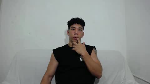 Snapshot of ethan_noir chatting on 02/13/25, 08:24 Ethan Noir online show from 02/13/25, 08:24